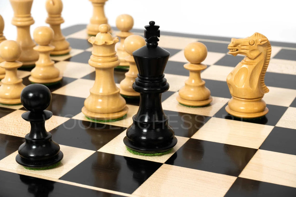 3.1" Premium Staunton Series Chess Pieces & 40 mm Chessboard Chess Set in Ebony - 2.1 lbs