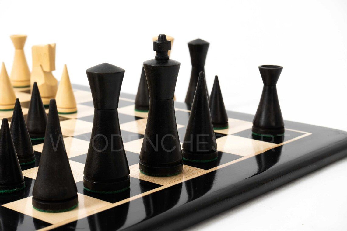 3.5” Russian Minimalist Chess Pieces & 17" Wooden Chessboard Chess Set In Ebony - Weighted