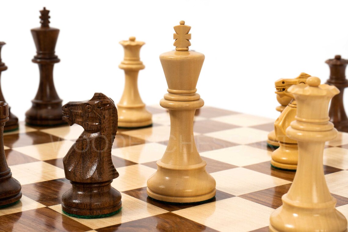 4" Staunton Chess Pieces & 16" Borderless Chessboard Chess Set – Acacia Wood & Golden Rosewood