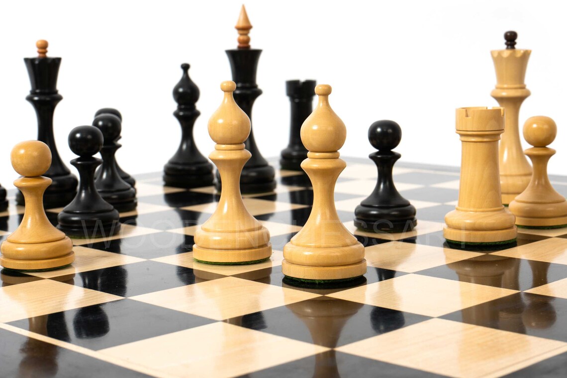 4.5” Circa Soviet Russian Chess Pieces & 21" Chessboard Chess Set in Ebony - 2.9 lbs