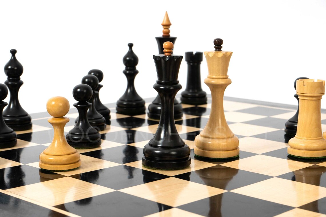 4.5” Circa Soviet Russian Chess Pieces & 21" Chessboard Chess Set in Ebony - 2.9 lbs