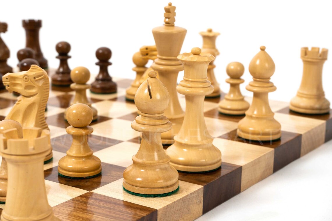 4" Staunton Chess Pieces & 16" Borderless Chessboard Chess Set – Acacia Wood & Golden Rosewood