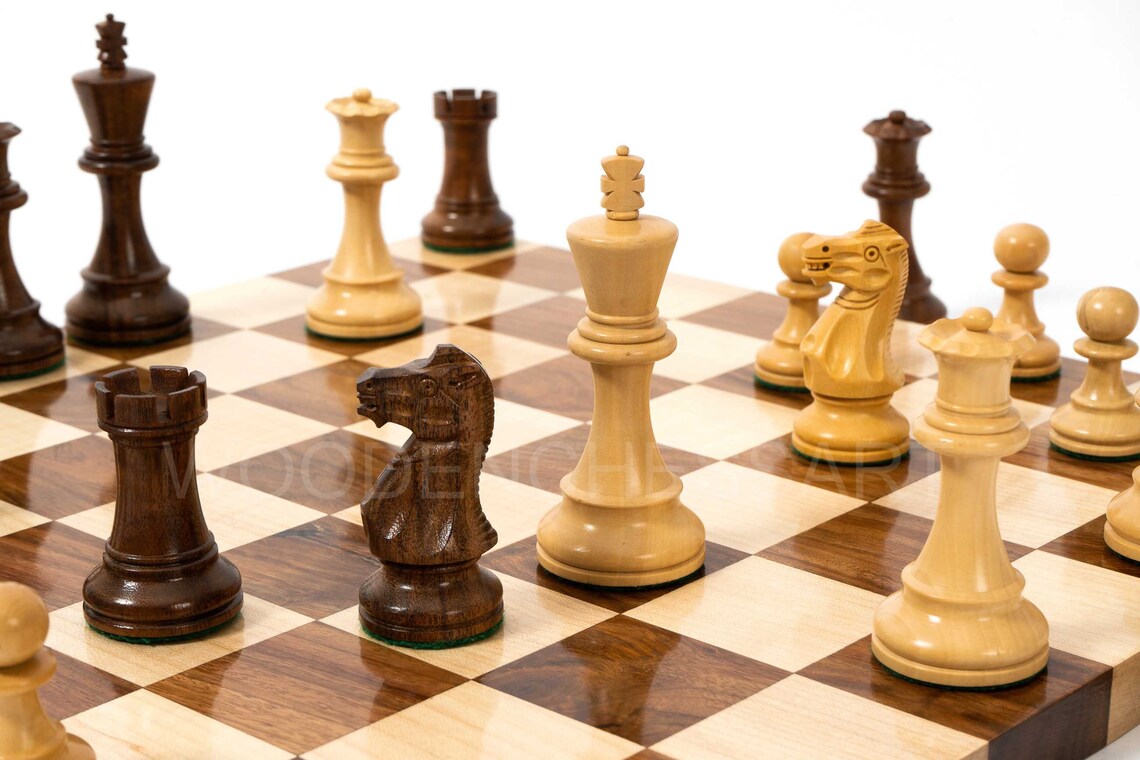 4" Staunton Chess Pieces & 16" Borderless Chessboard Chess Set – Acacia Wood & Golden Rosewood