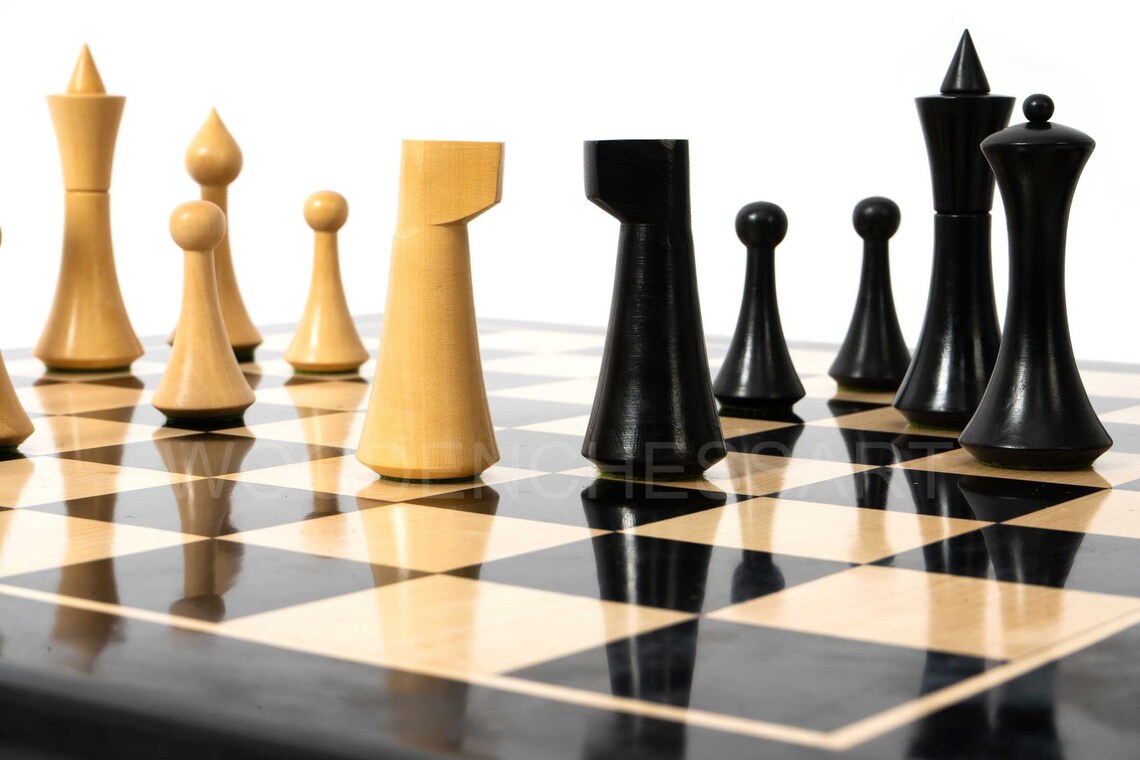 4" 1950s Ebonized Herman Ohme Minimalist Chess Pieces & 16.5" Ebony Chessboard Set4" 1950s Ebonized Herman Ohme Minimalist Chess Pieces & 16.5" Ebony Chessboard Set