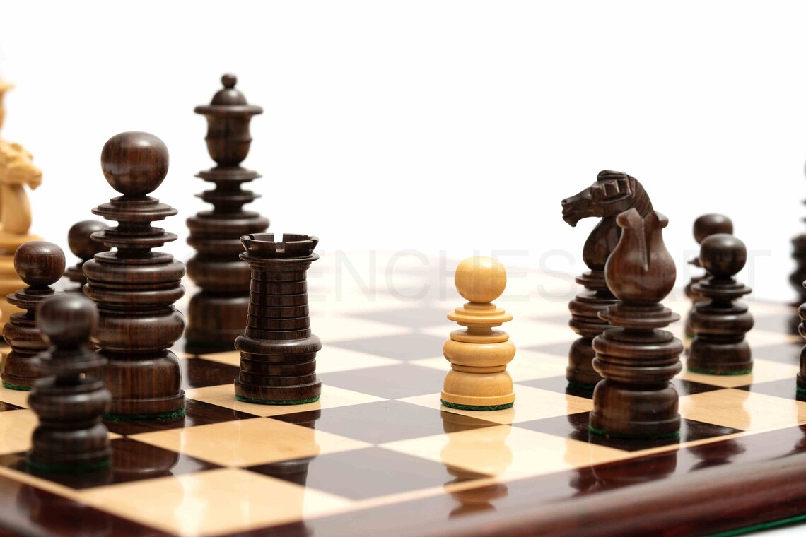 New 4.3” St George Staunton Chess Pieces & 21” Rosewood Chessboard Chess Set in Rosewood
