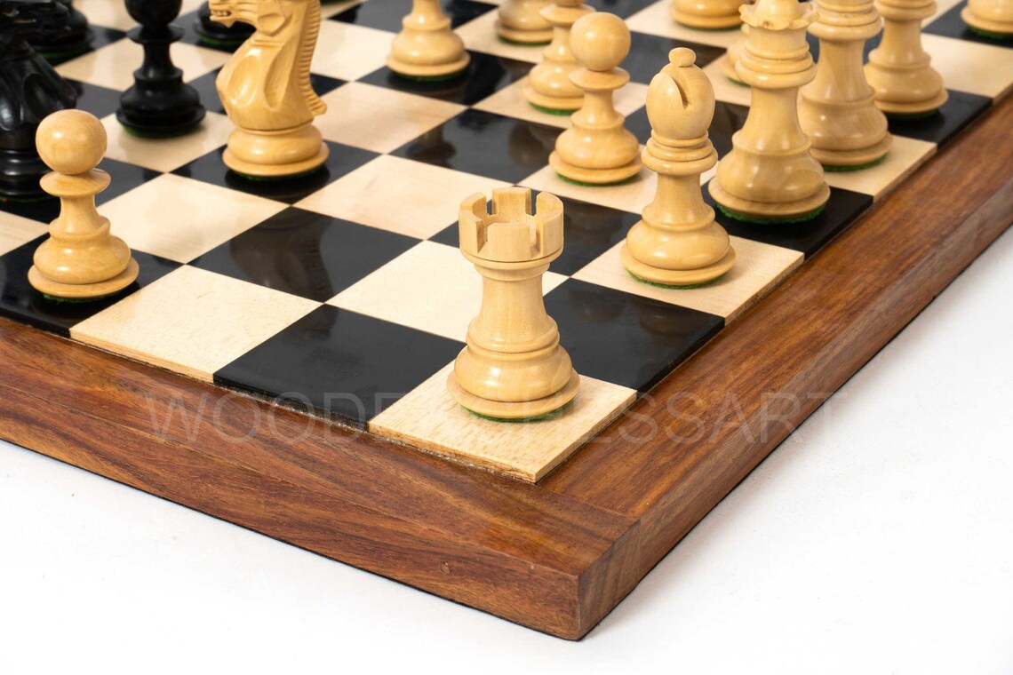 New 3.1" Premium Staunton Series & Chessboard Chess Set in Ebony - 2.1 lbs